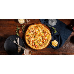 Cheese Chicken Brust Pizza